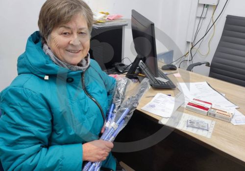 Семейной паре Забирко из Луганской области нужны медикаменты и скандинавские палки 