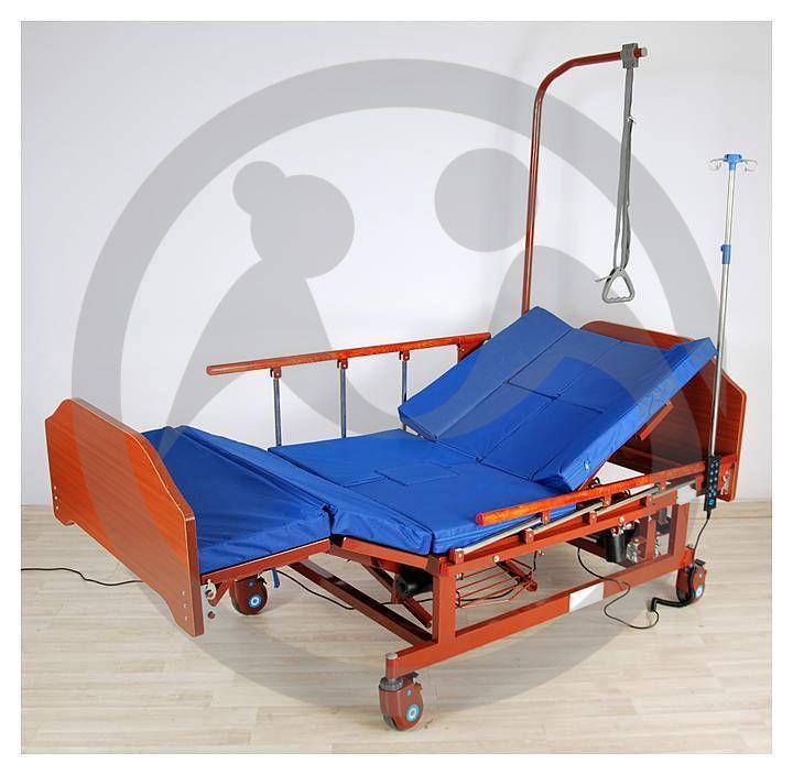 Ирина Владимировна из г. Краснодар нуждается в электрической инвалидной коляске для дома и прогулок