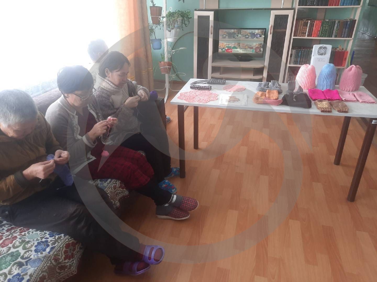 Хайыраканский дом-интернат для престарелых и инвалидов с психоневрологическим отделением просит прислать сто книг для бабушек и дедушек