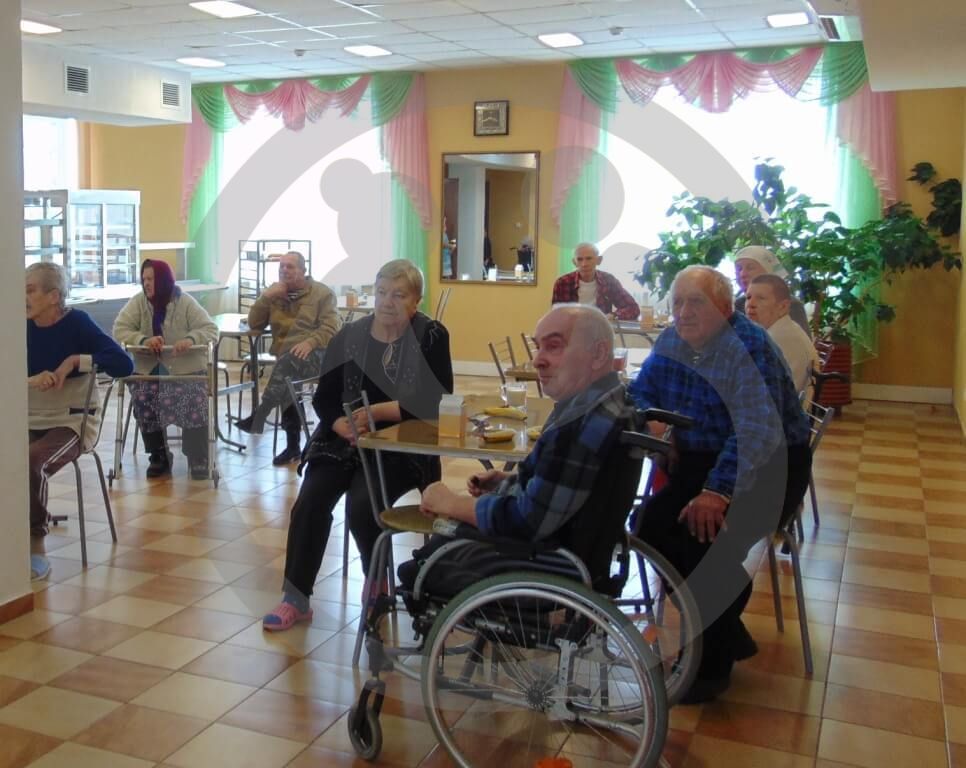 Специальный дом-интернат для престарелых и инвалидов  просит прислать книги популярных авторов для 47 человек