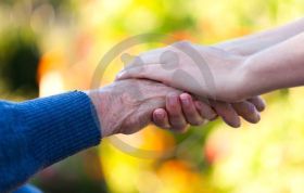 5 способов поддержать пожилых людей, о которых вы могли не подозревать