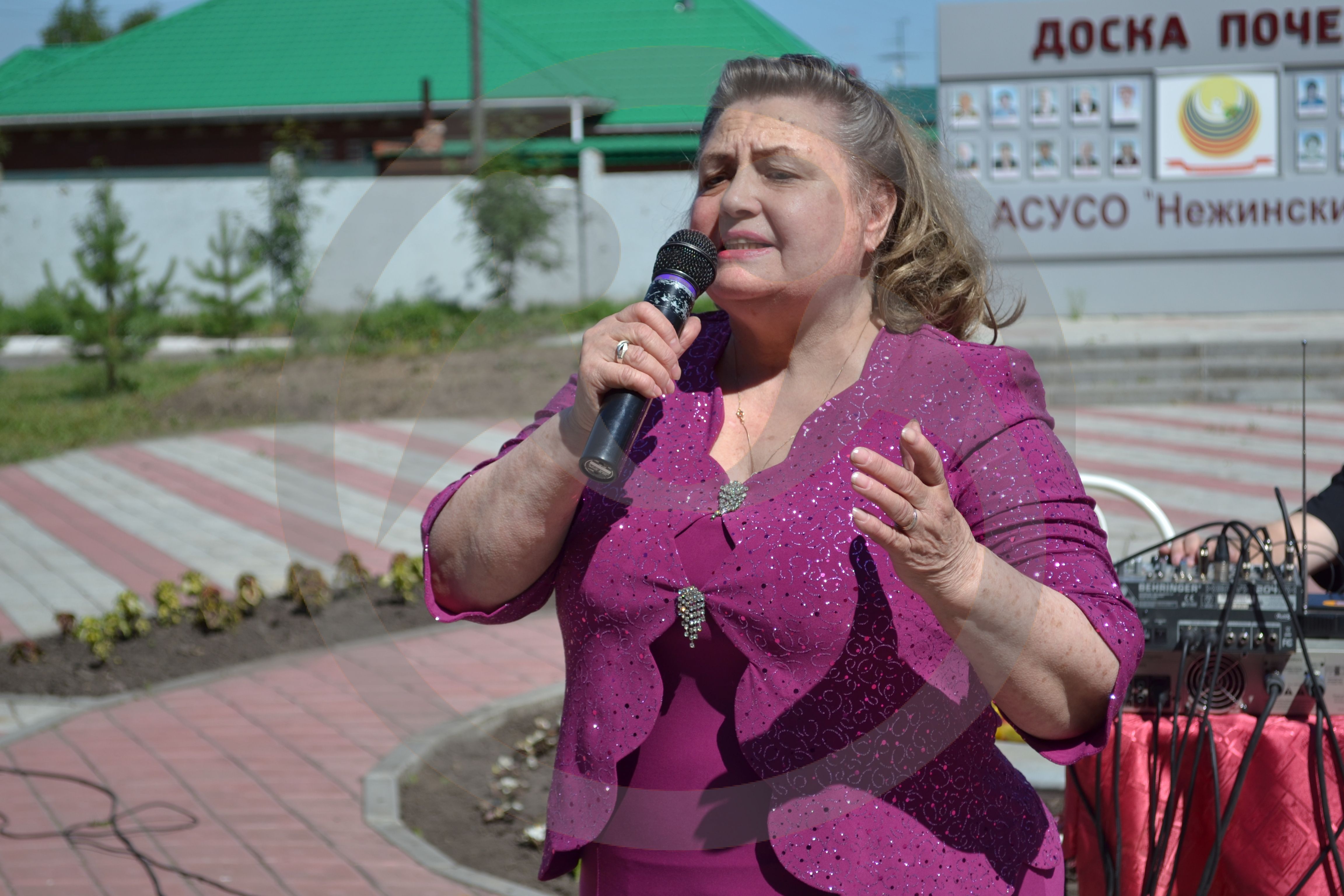 Светлана Матвеевна Рыбкина получатель социальных услуг АСУСО "Нежинский геронтологический центр", г. Омск. Номинация "Мы вам еще покажем"