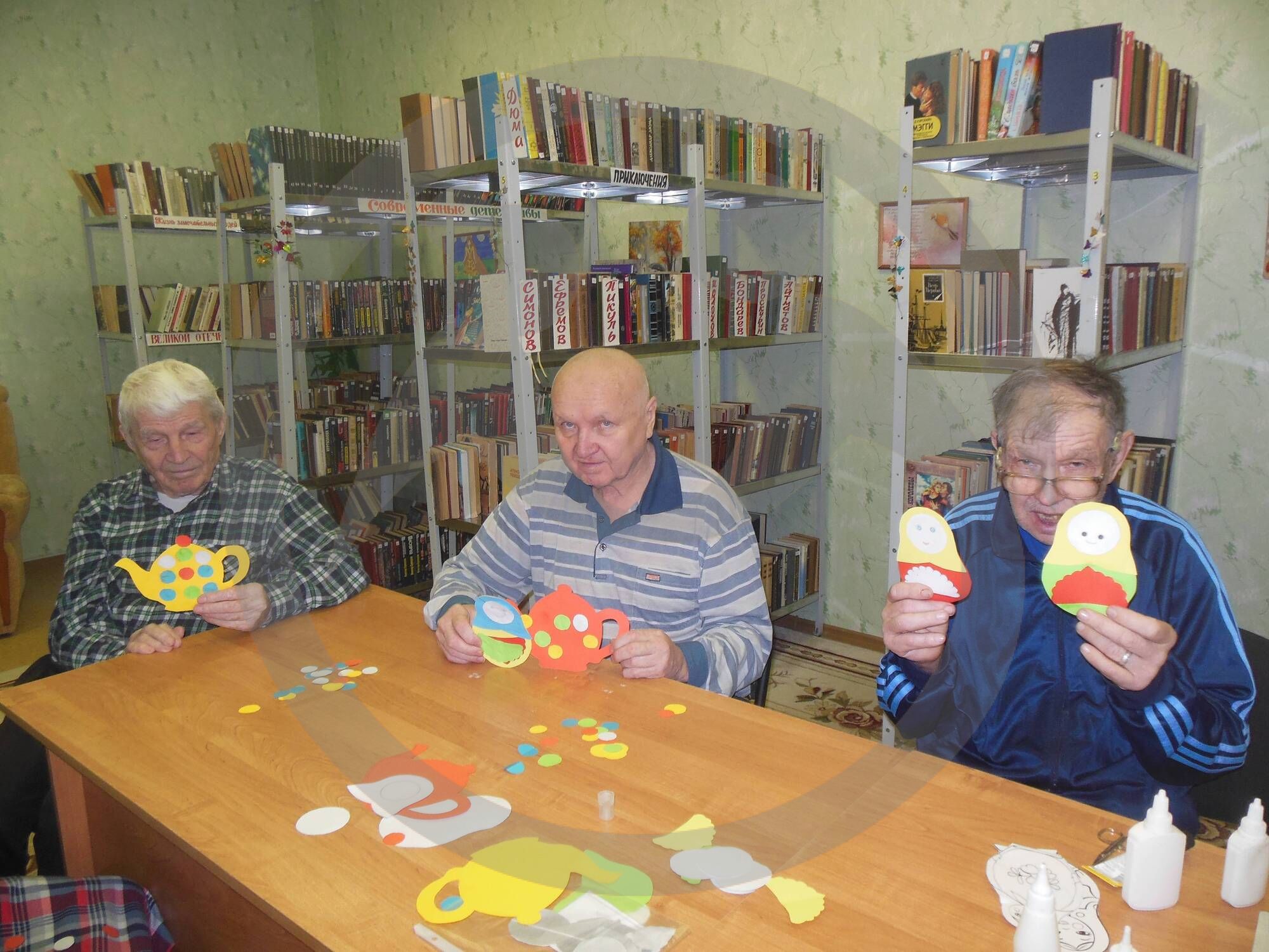 Семикаракорский дом-интернат для престарелых и инвалидов просит для 61 подопечного прислать книги из списка 