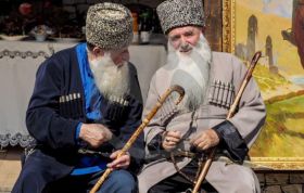 Корни уважения к старшему поколению на Кавказе.