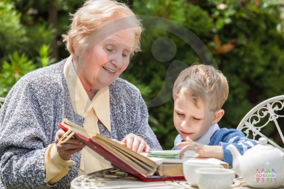 Новый статус «бабушка»: путь к адаптации.