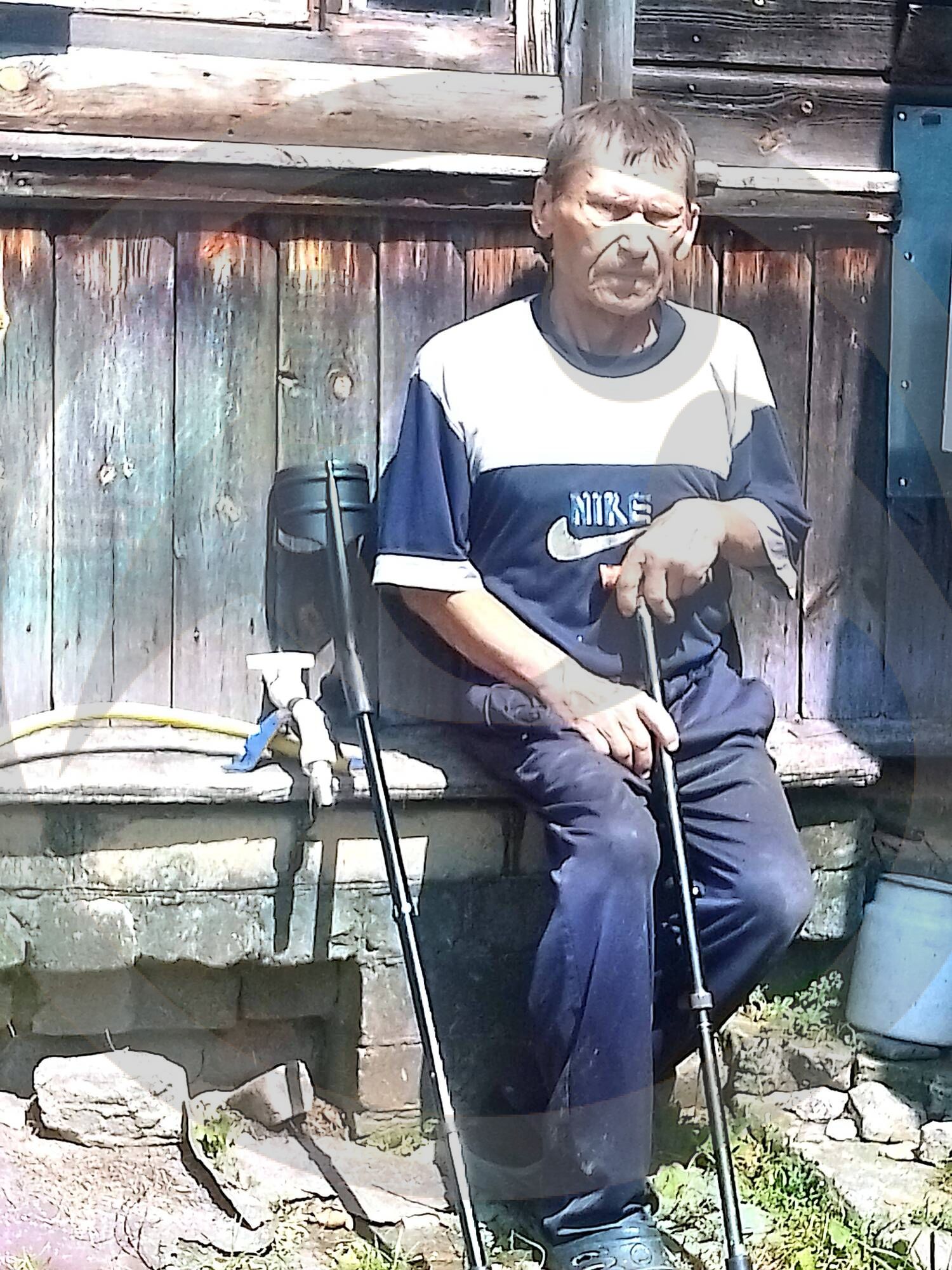 Лебедиков Сергей Николаевич из Брянской области нуждается в постельном белье