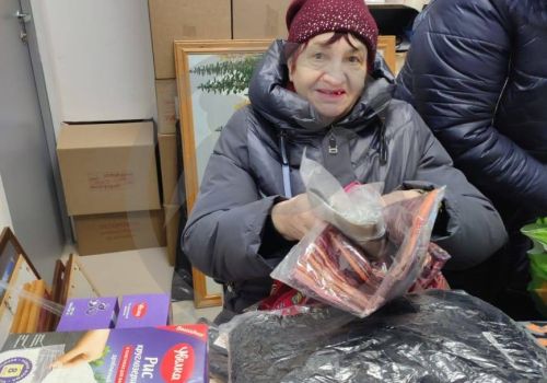 Фоменко Л.М. нужны средства гигиены, мягкий инвентарь и продуктовая помощь