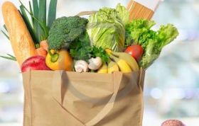 Как научить пожилого человека пользоваться сервисами доставки продуктов?