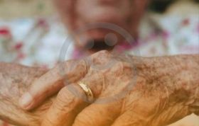 Сиделка или пансионат?