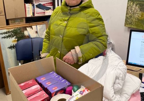 Нужен мягкий инвентарь и продукты для Моськиной Н.С. из Донецкой области