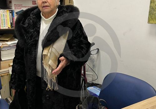 Илларионовой Зое Анатольевне нужны медикаменты и тонометр