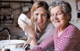 Как интересно провести время с бабушкой летом?