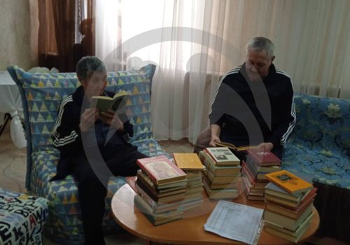 Южный пансионат для ветеранов труда хочет получить 150 книг для 81 человека