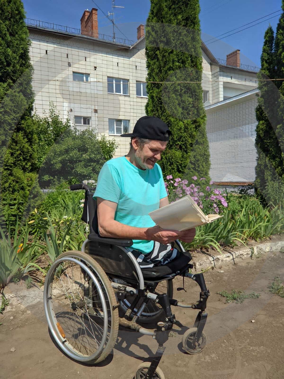 Заволжский дом-интернат для престарелых и инвалидов очень ждет новые книги для библиотеки